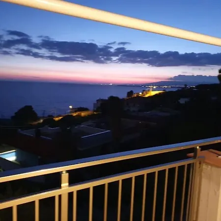 - Plemmirio Villa *